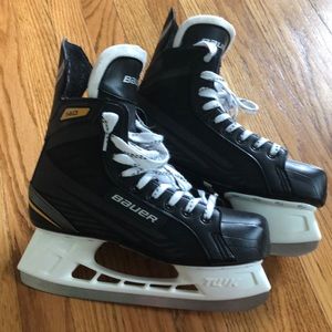 Bauer ice hockey skates